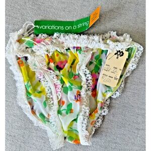 Vintage Nylon Floral Bikini Panties NOS Lace Trim Ruffle Waist Size 5 USA 60s